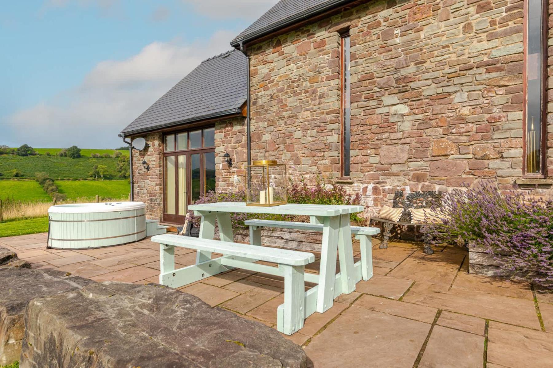 Hilltop View With Hot Tub Brecon Extérieur photo